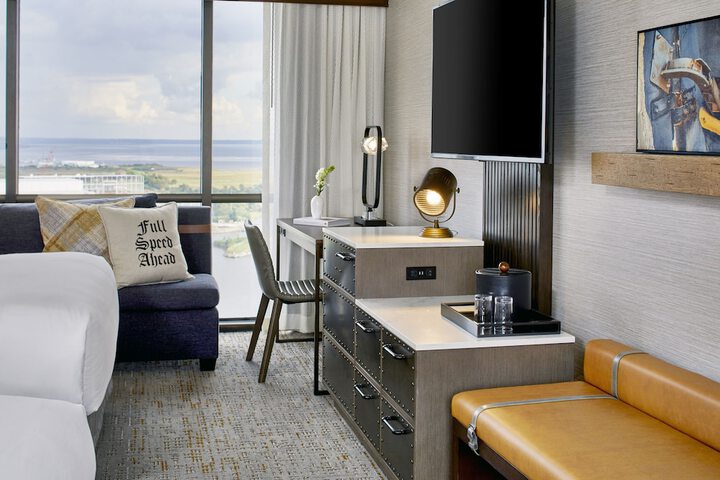 Renaissance Mobile Riverview Plaza Hotel