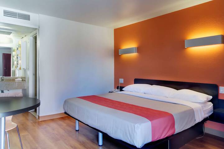 Room 21 of 23