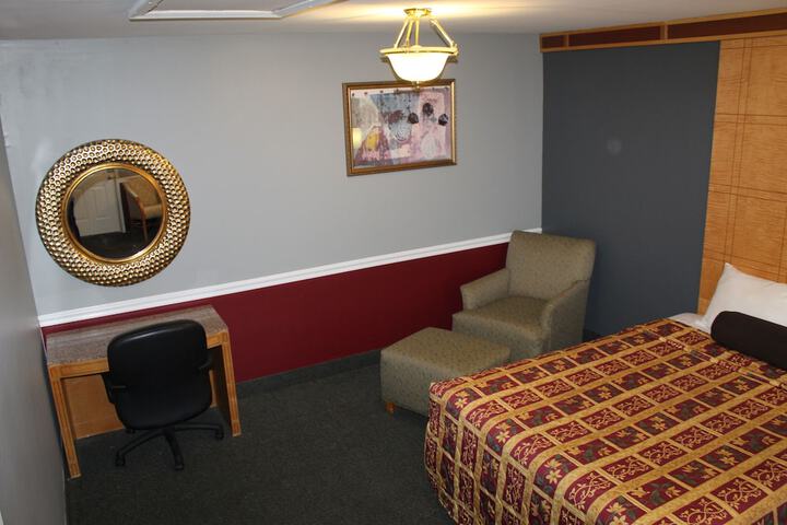 Room 74 of 99