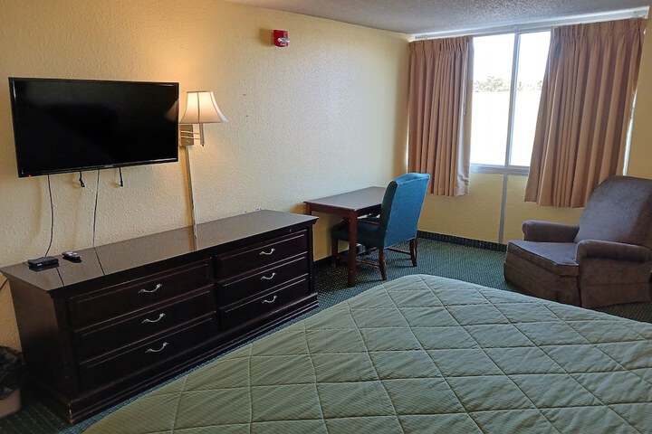Room 15 of 57