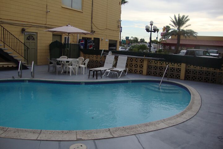Pool 14 of 100