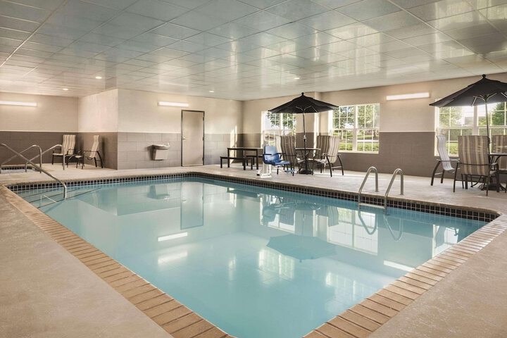 Pool 2 of 18