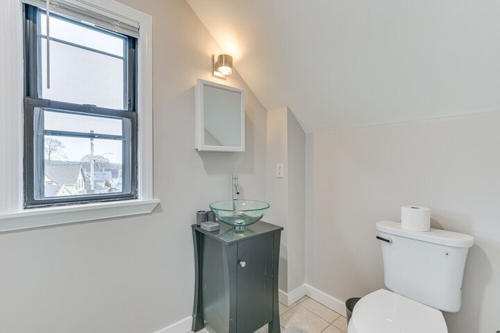 Pet-friendly Malden Apartment: 7 Mi to Boston!