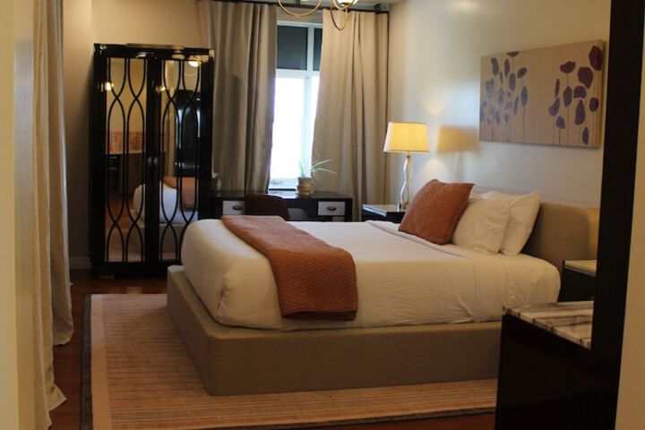 Room 15 of 46
