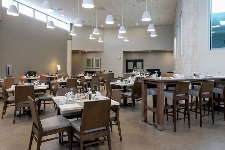 Dining 86 of 116