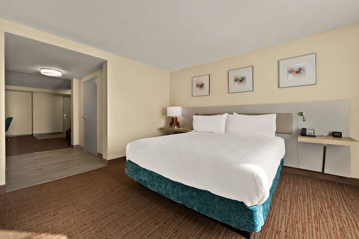 Room 15 of 54