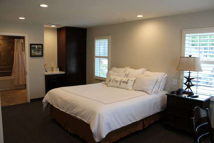 Room 27 of 34