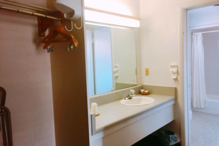 Room 26 of 29
