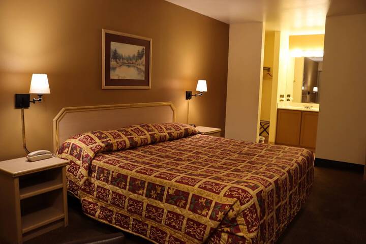 Room 17 of 22