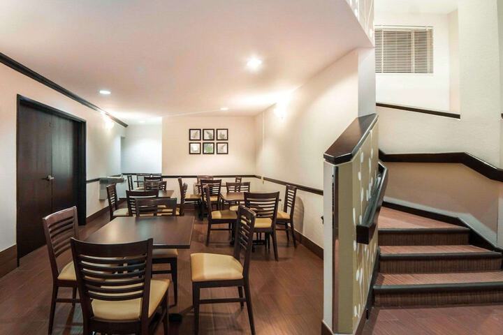 Sleep Inn & Suites Edmond near University