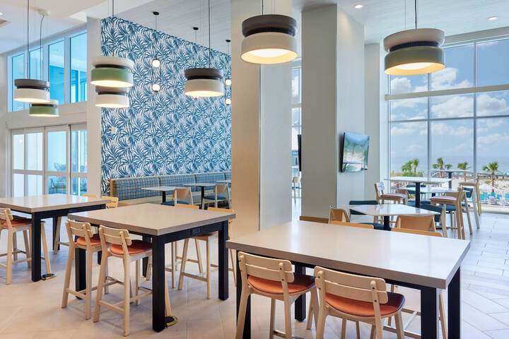 Breakfast/Coffee Service 68 of 89