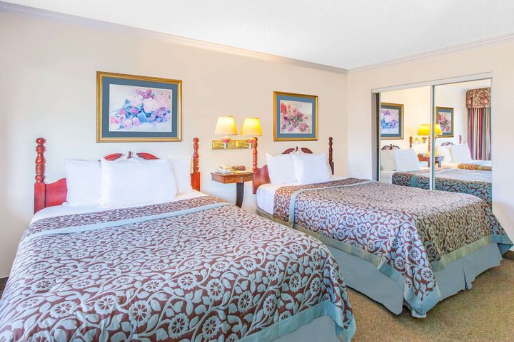 Room 21 of 26