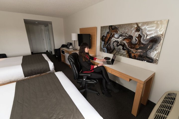 Room 18 of 29