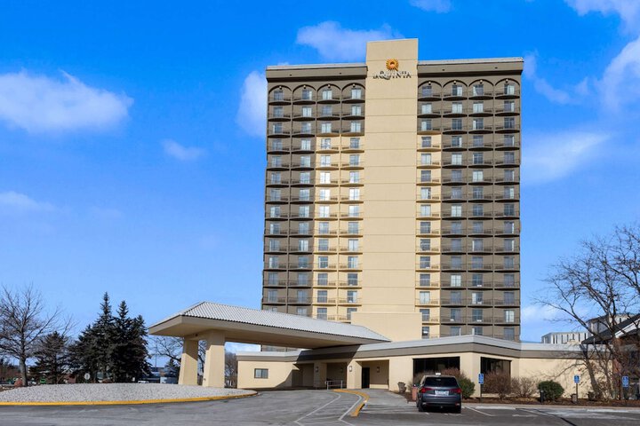 Hotel 2 of 58