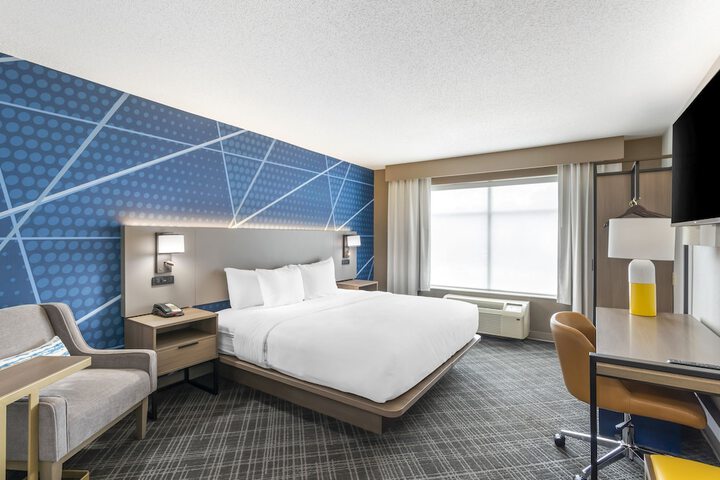 Room 30 of 44