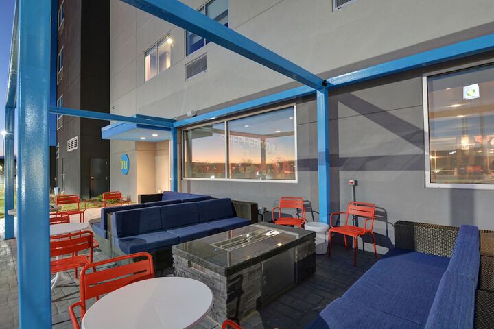 Terrace/Patio 46 of 48