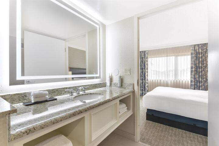 Embassy Suites by Hilton Anaheim Orange