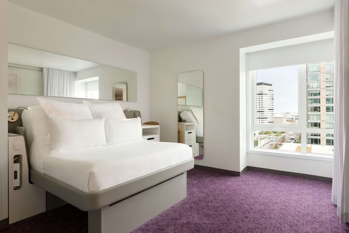 Room 9 of 50