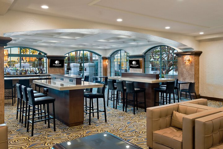 DoubleTree by Hilton San Pedro - Port of Los Angeles