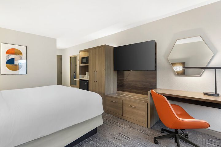 Holiday Inn Express Hyannis Cape Cod by IHG