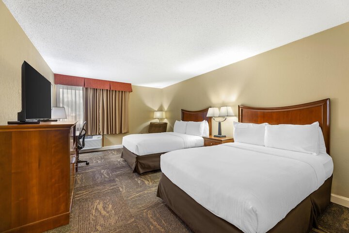 Best Western Plus Wooster Hotel & Conference Center