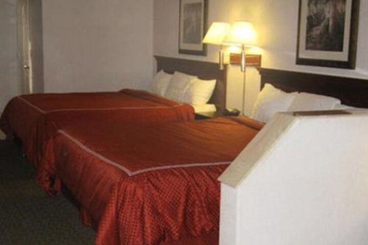 Room 14 of 24