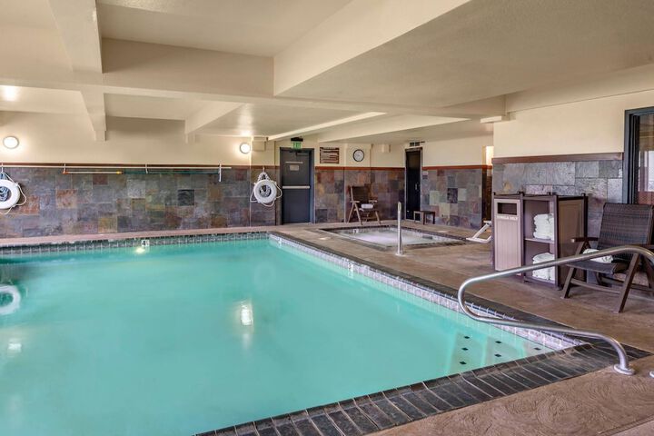 Lloyd Hotel Astoria Bayfront an Ascend Collection Hotel