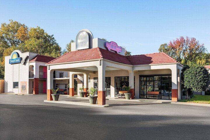 Days Inn by Wyndham Memphis at Graceland