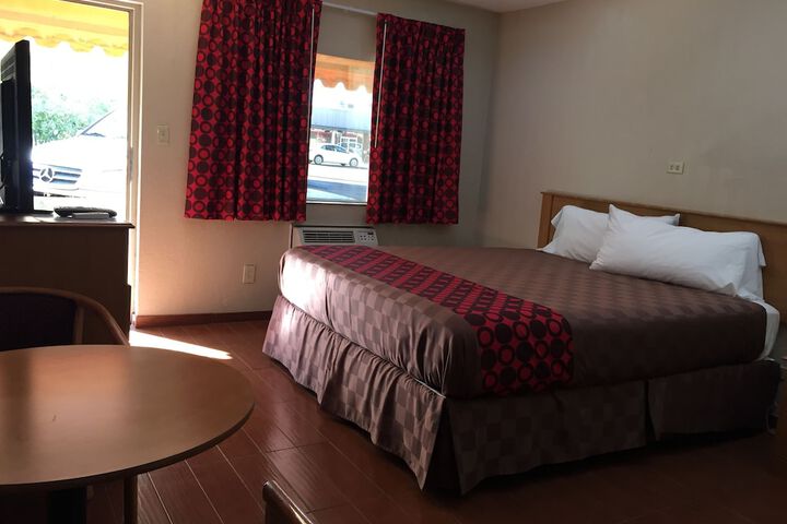 Room 50 of 100