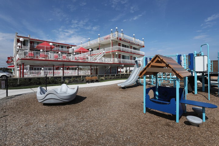 Matador Oceanfront Resort