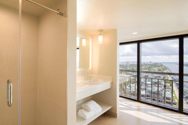 The Westin Tampa Waterside