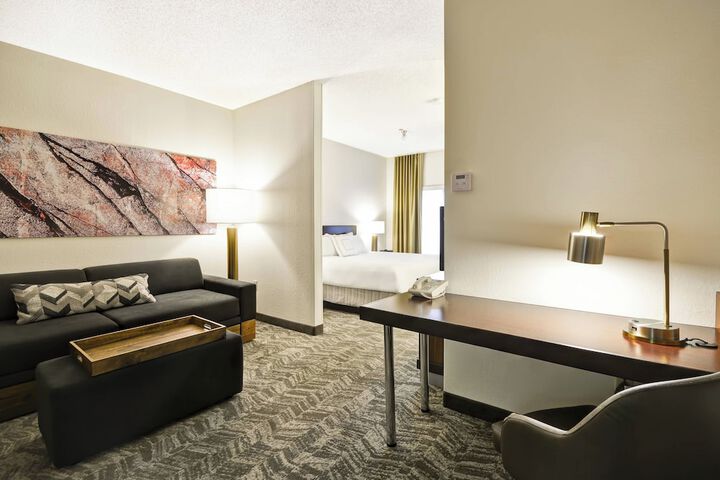 Room 13 of 26