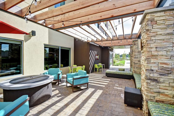 Terrace/Patio 43 of 45