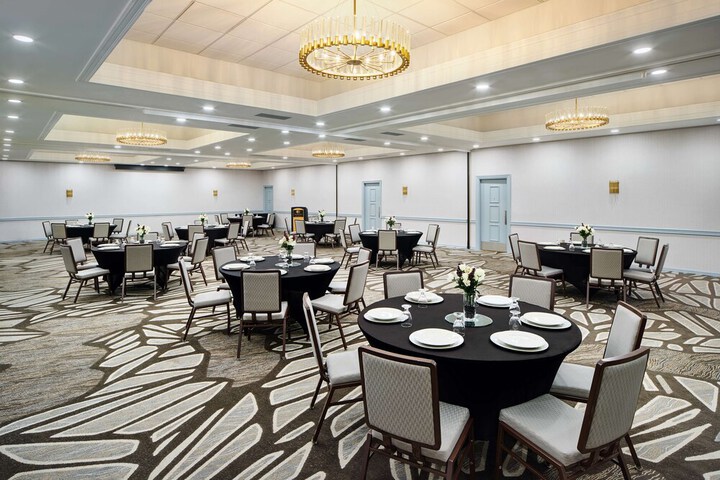 DoubleTree by Hilton Hotel Rocky Mount