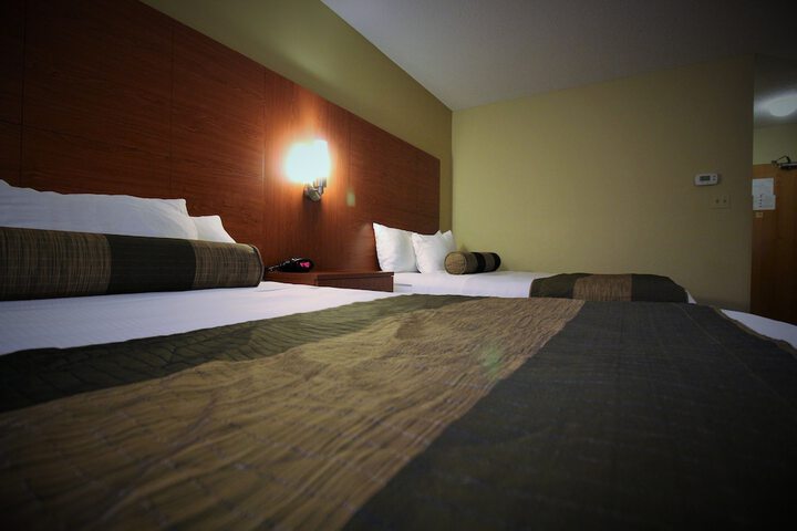 Room 26 of 108