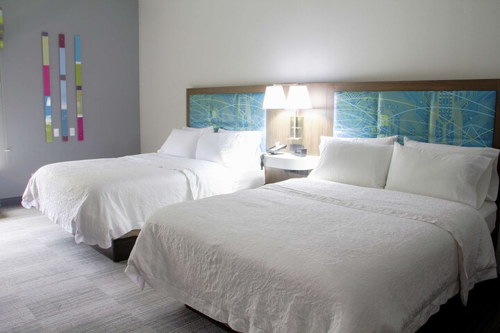 Room 16 of 40