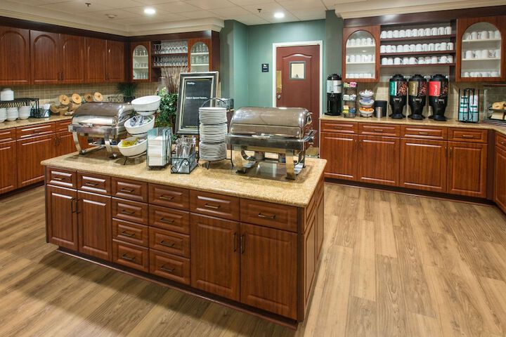 Breakfast/Coffee Service 43 of 46