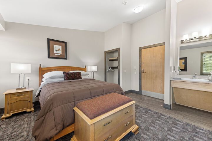Room 34 of 46