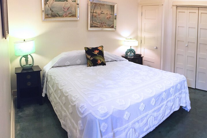 Hibiscus Coffee & Guesthouse