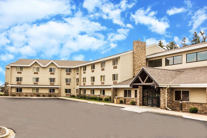 Hotel 2 of 25