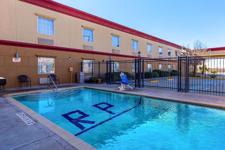 Pool 6 of 32