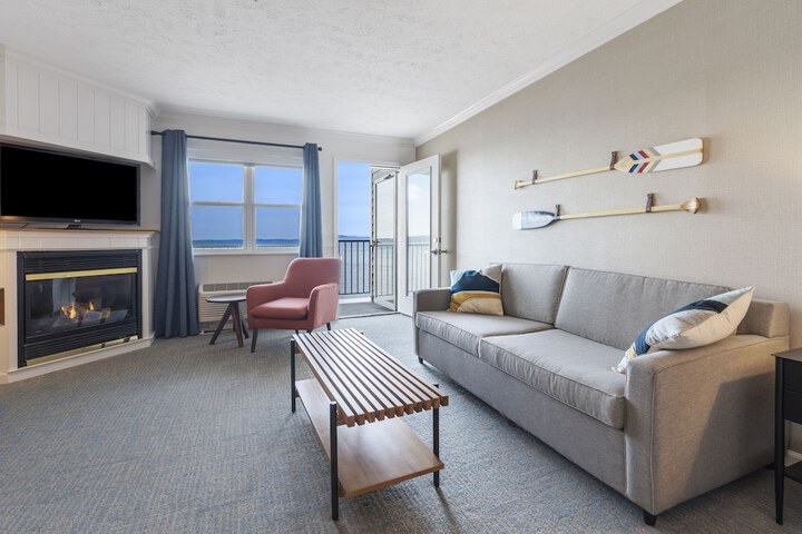 Room 33 of 149