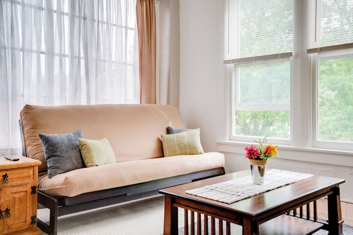 Downtown Schertz Vacation Rental Near Restaurants!
