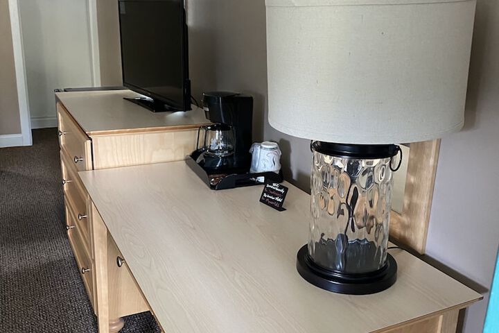 Room 25 of 51