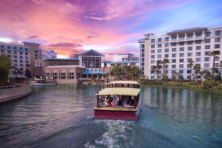 Universals Loews Sapphire Falls Resort