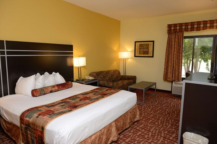 Room 5 of 25