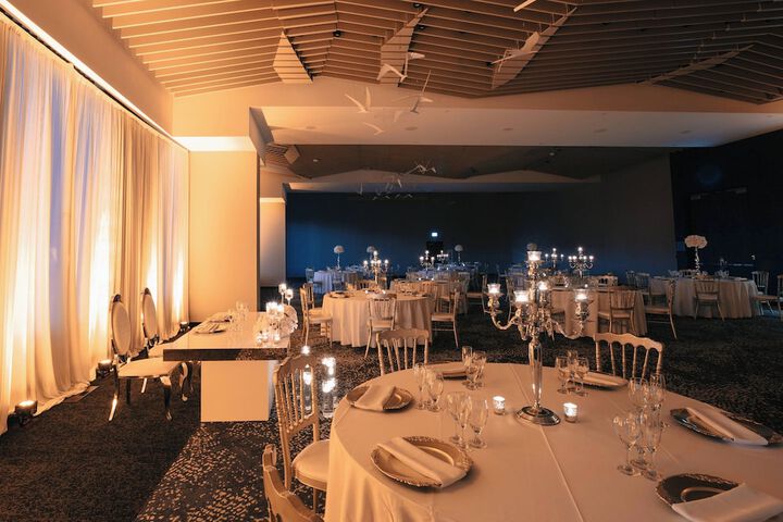 Ballroom/Hall 38 of 42