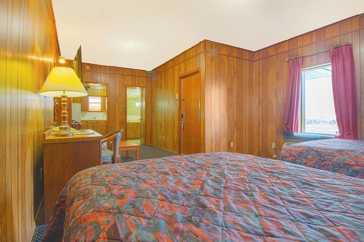 Room 82 of 92