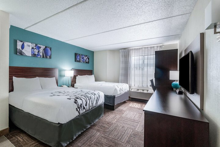 Room 15 of 32