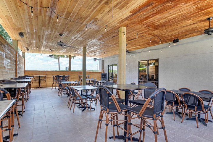Terrace/Patio 68 of 76